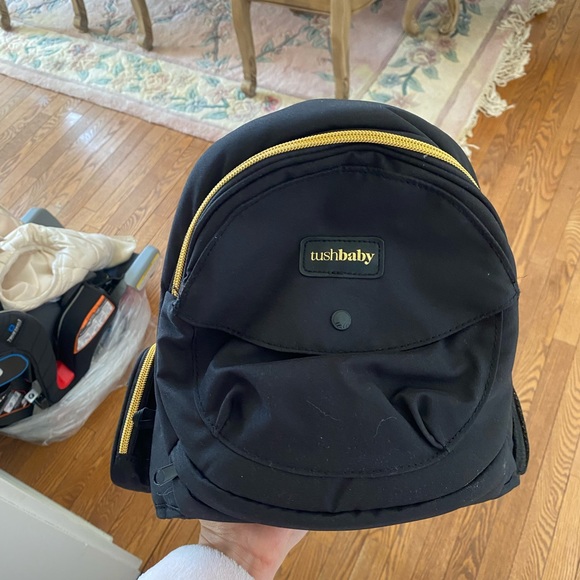 tushbaby Accessories - Tush baby brand new with box